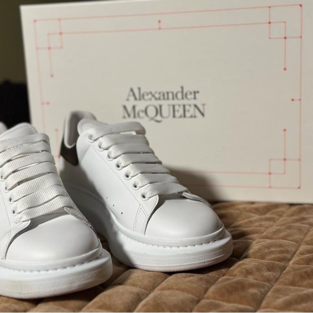 Alexander McQueen Sneaker